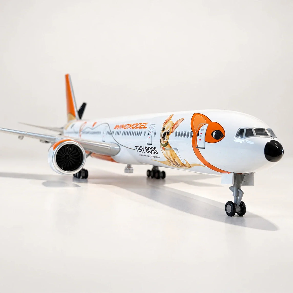 Tiny Boss Boeing 777-300ER · NimoModel Original 1:157 Scale Model — view 8