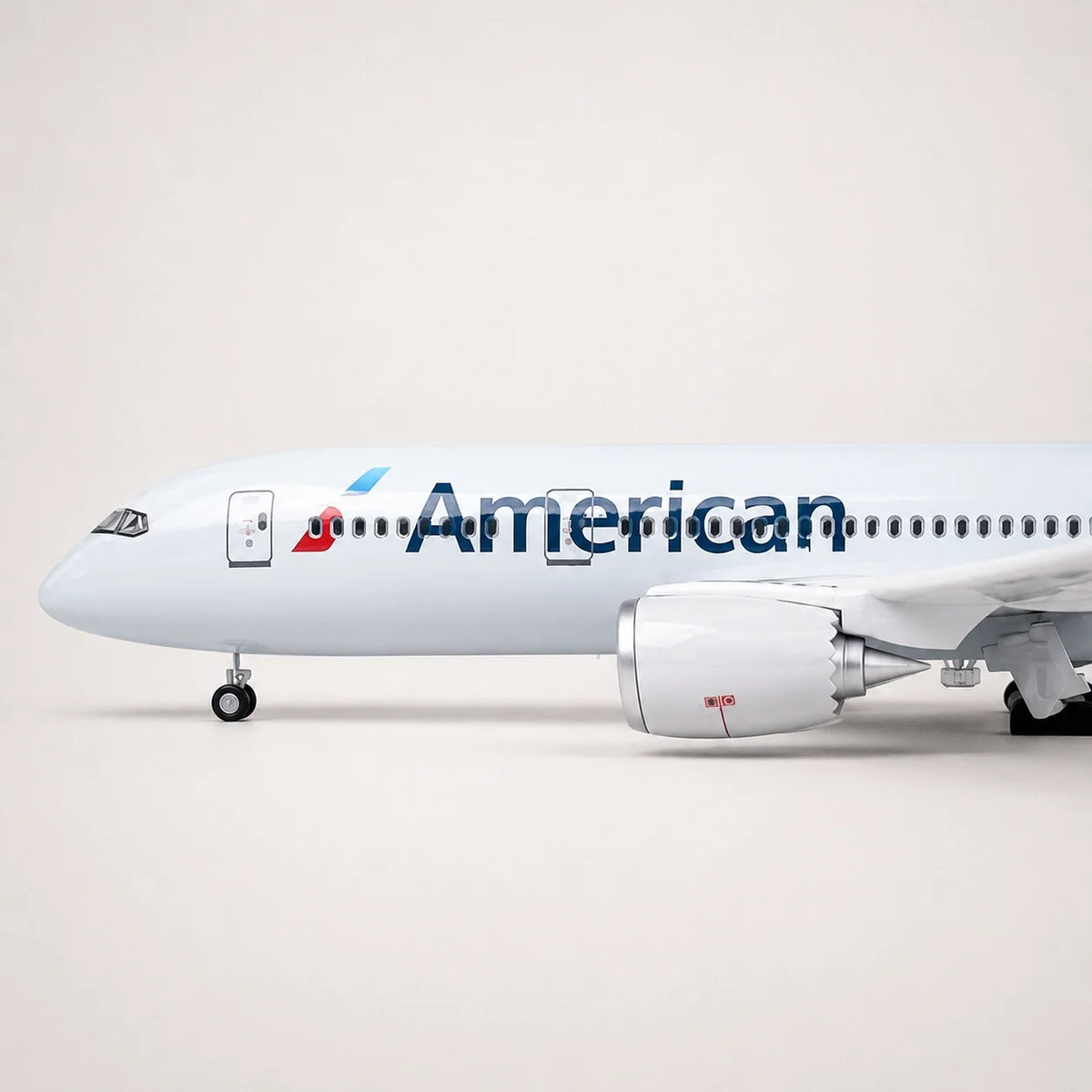 American Airlines Boeing 787 Dreamliner 1:130 Scale Model — view 8