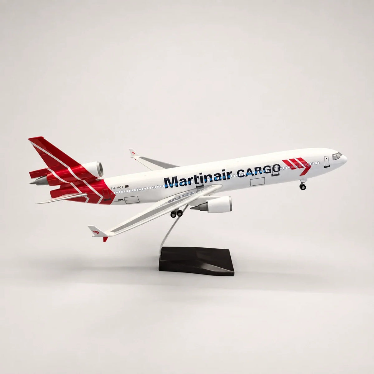 Martinair Cargo McDonnell Douglas MD-11 1:130 Scale Model — view 2