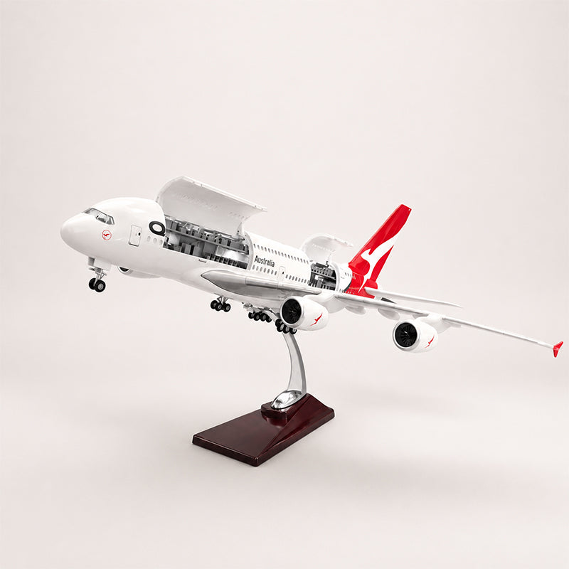 Qantas Airbus A380 1:160 Scale Model — view 8