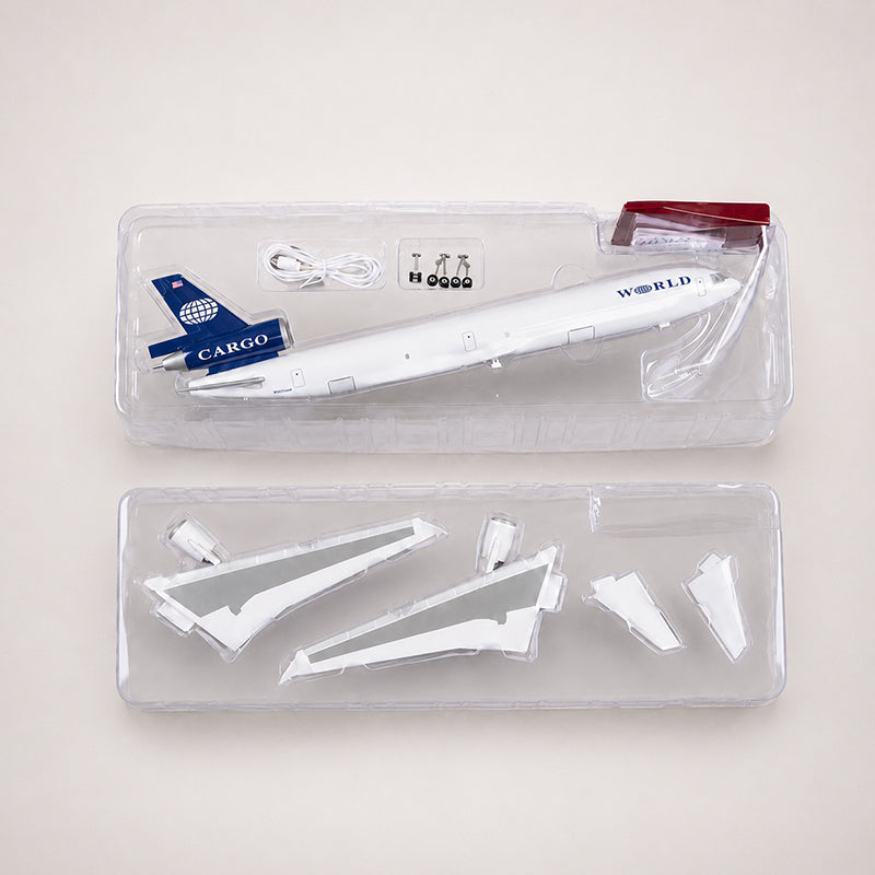 World Airways McDonnell Douglas MD-11 1:130 Scale Model — view 8