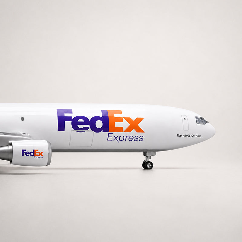 FedEx McDonnell Douglas MD-11 1:130 Scale Model — view 6