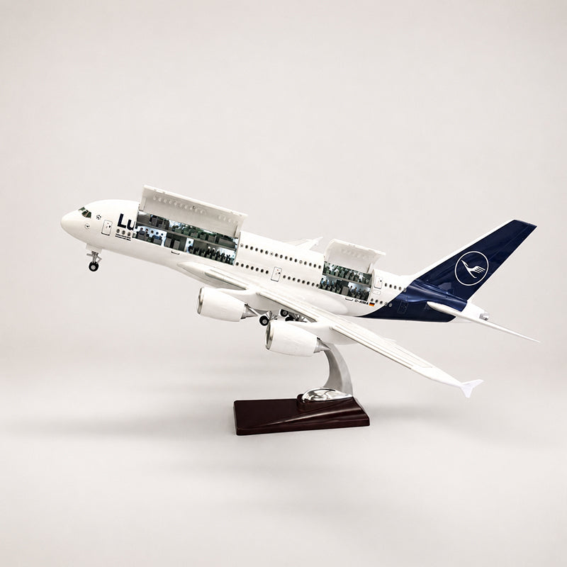 Lufthansa Airbus A380 New Livery 1:160 Scale Model — view 2