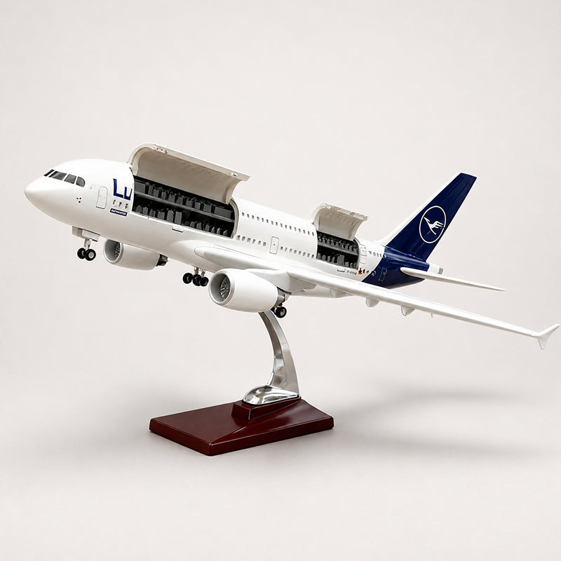 Lufthansa Airbus A380 New Livery 1:160 Scale Model — view 8