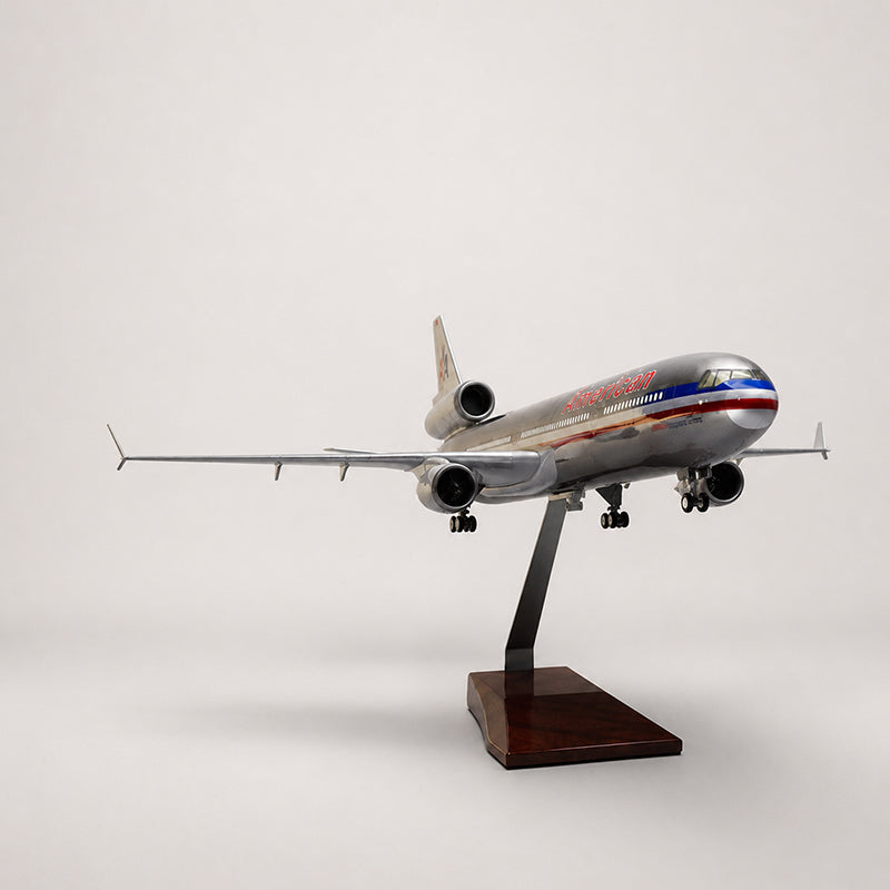 American Airlines McDonnell Douglas MD-11 1:130 Scale Model β view 6