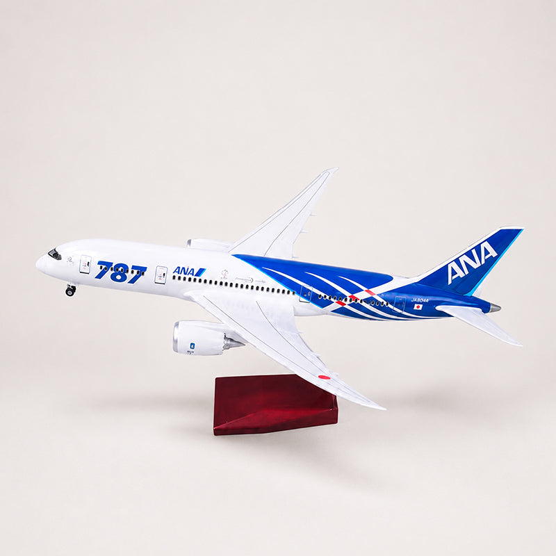 All Nippon Airways Boeing 787 1:130 Scale Model — view 4