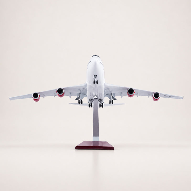 Virgin Atlantic Boeing 747-400 1:150 Scale Model — view 9