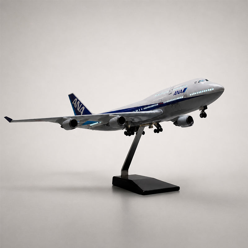 All Nippon Airways Boeing 747 1:150 Scale Model — view 2