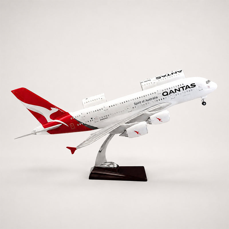 Qantas Airbus A380 1:160 Scale Model — view 6