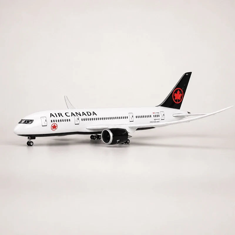 Air Canada Boeing 787 1:130 Scale Model — view 6