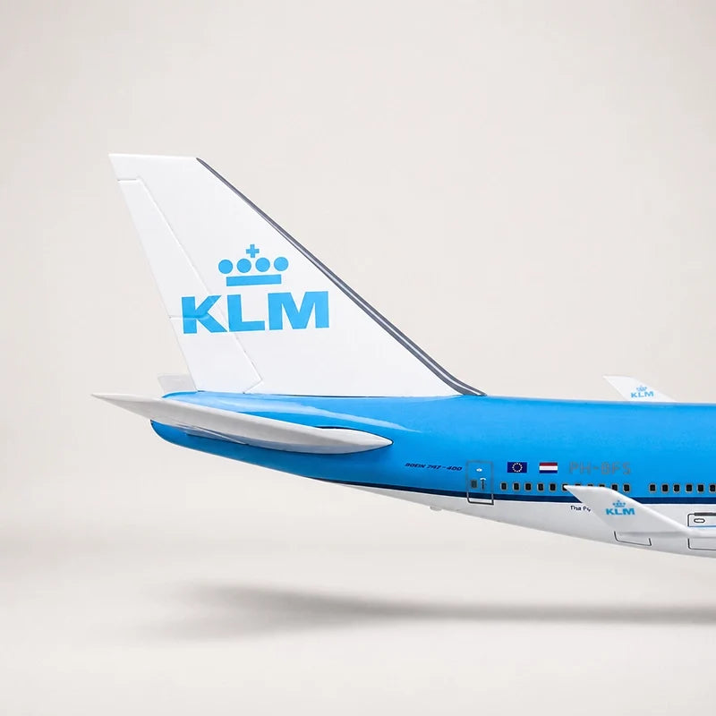 KLM Royal Dutch Airlines Boeing 747-400 1:150 Scale Model — view 11