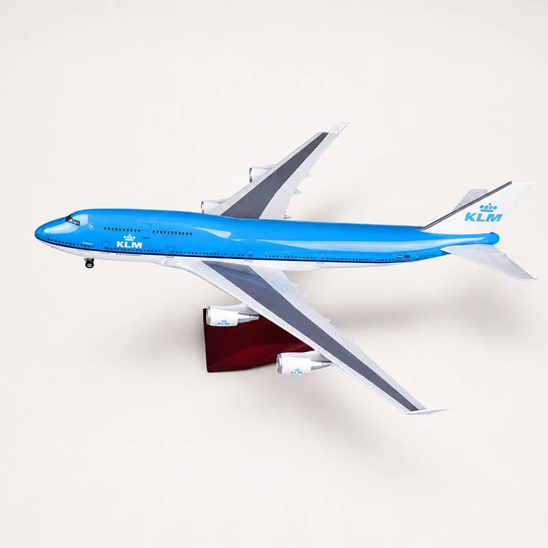 KLM Royal Dutch Airlines Boeing 747-400 1:150 Scale Model — view 4