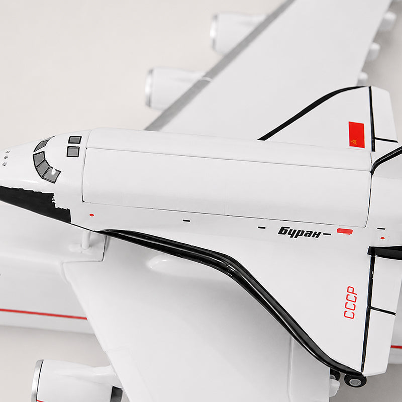 Antonov An-225 Mriya with Buran Space Shuttle 1:200 Scale Model — view 5