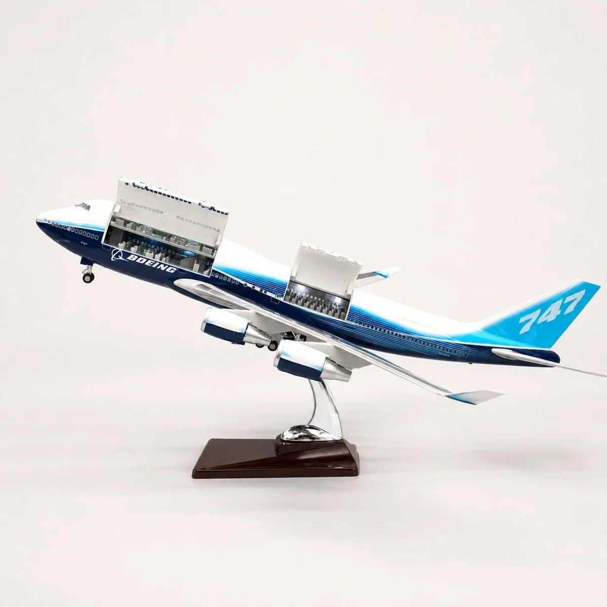 Boeing 747 Prototype 1:150 Scale Model — view 3