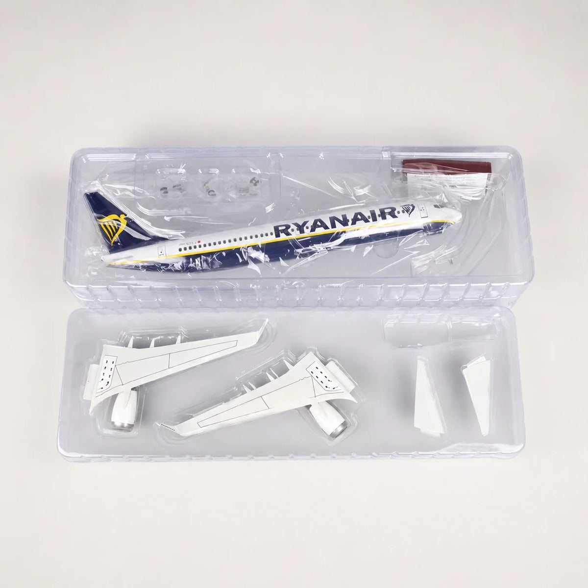 Ryanair Boeing 737 1:85 Scale Model — view 8