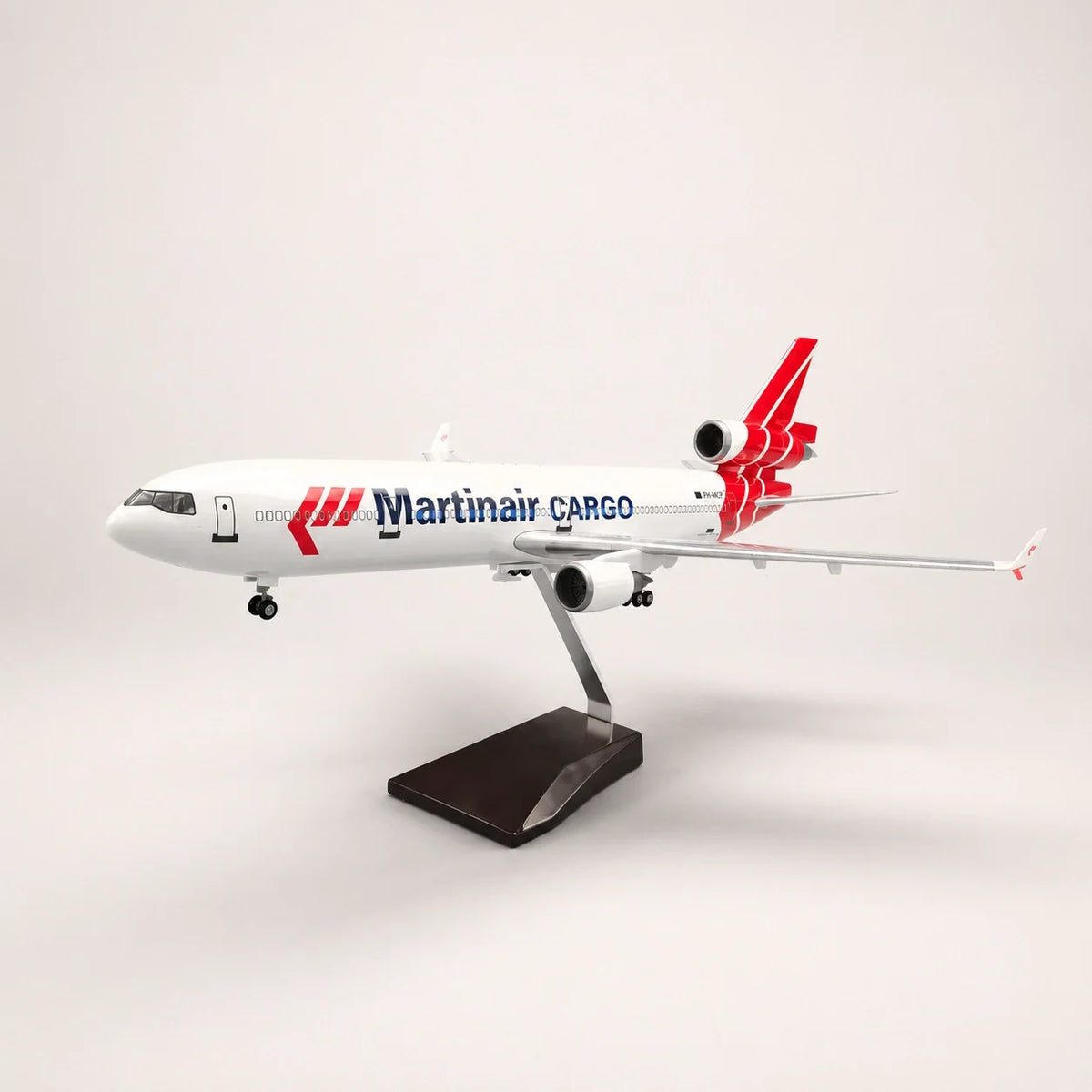 Martinair Cargo McDonnell Douglas MD-11 1:130 Scale Model — view 6