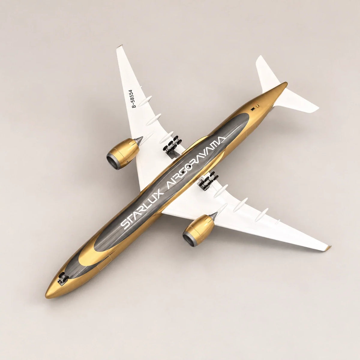 STARLUX Airlines Airbus A350-1000 Gold Livery 1:157 Scale Model — view 10