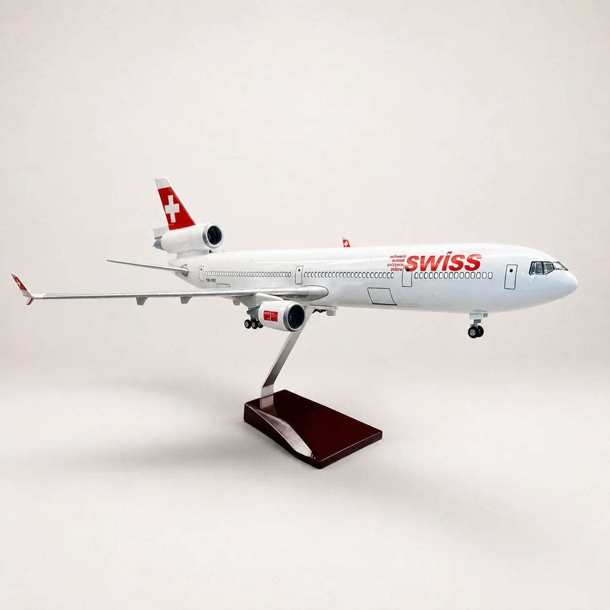 SWISS McDonnell Douglas MD-11 1:130 Scale Model — view 7