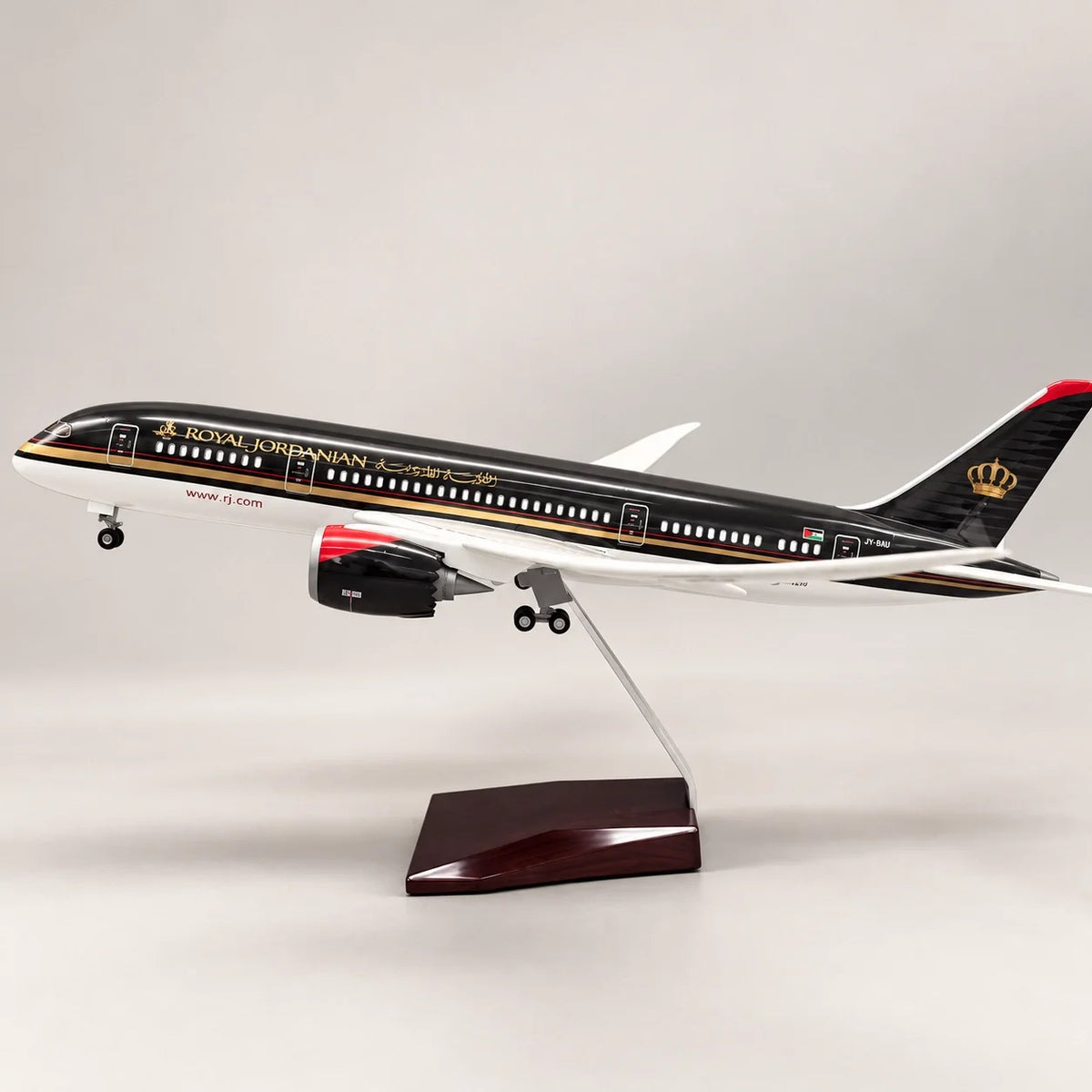 Royal Jordanian Boeing 787-8 1:130 Scale Model