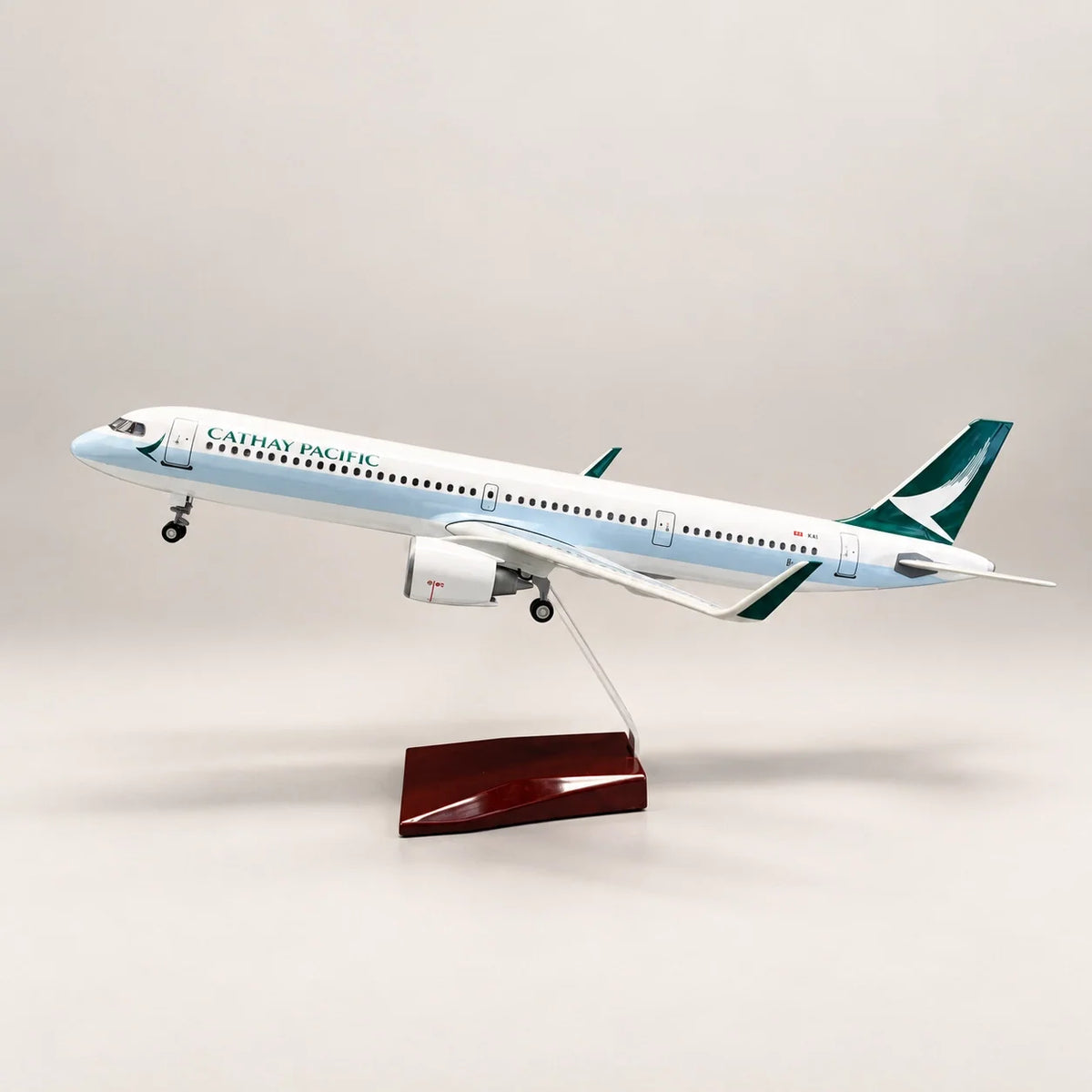 Cathay Pacific Airbus A321neo 1:100 Scale Model — view 3