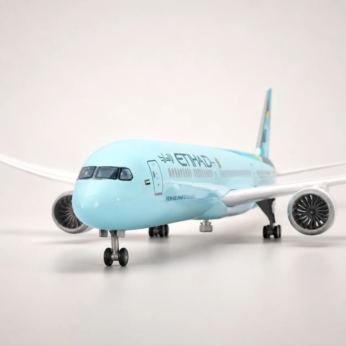 Etihad Airways Boeing 787-10 Dreamliner Greenliner Edition 1:145 Scale Model — view 9