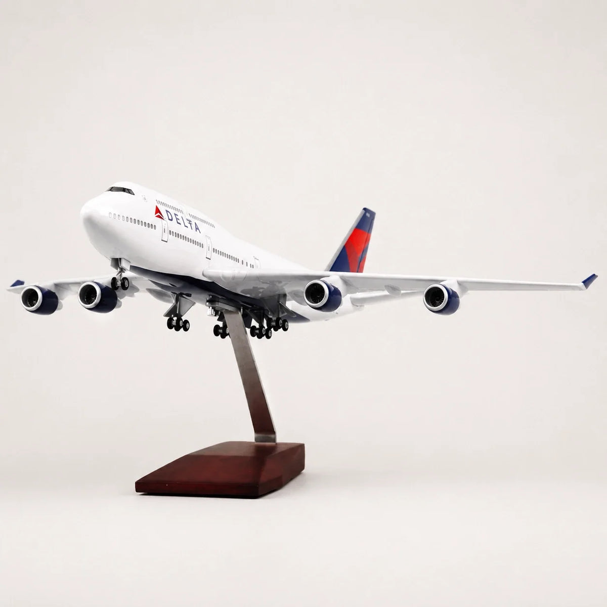 Delta Air Lines Boeing 747 1:150 Scale Model — view 3