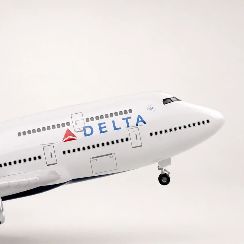 Delta Air Lines Boeing 747 1:150 Scale Model — view 14