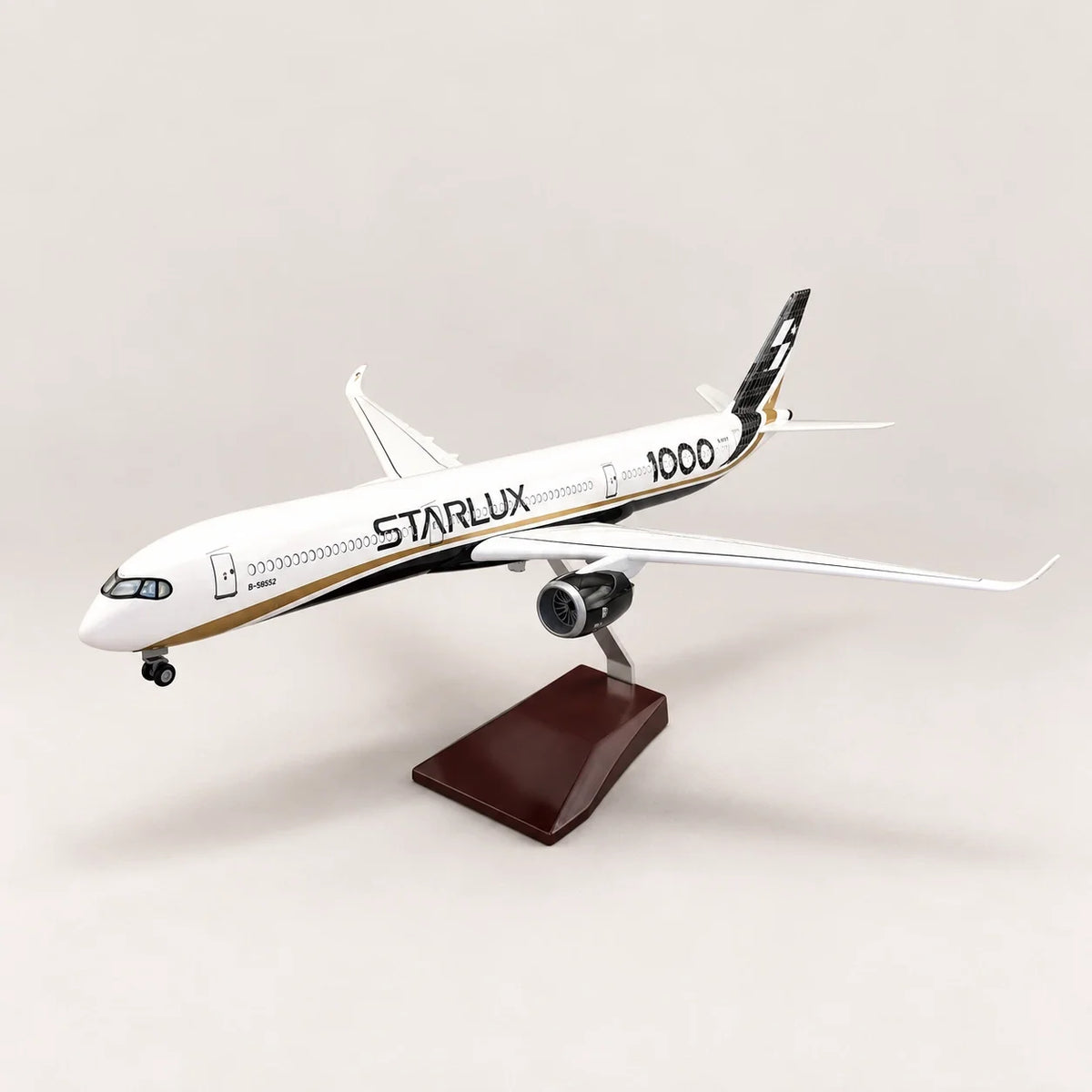 STARLUX Airlines Airbus A350-1000 Special Livery 1:157 Scale Model — view 7