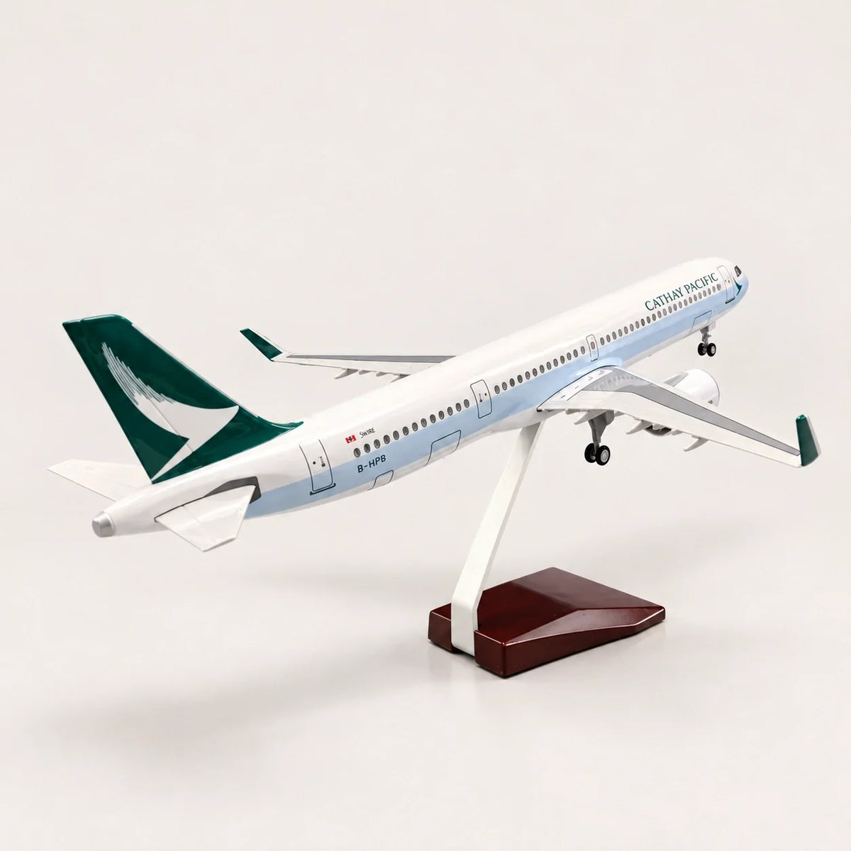 Cathay Pacific Airbus A321neo 1:100 Scale Model — view 4