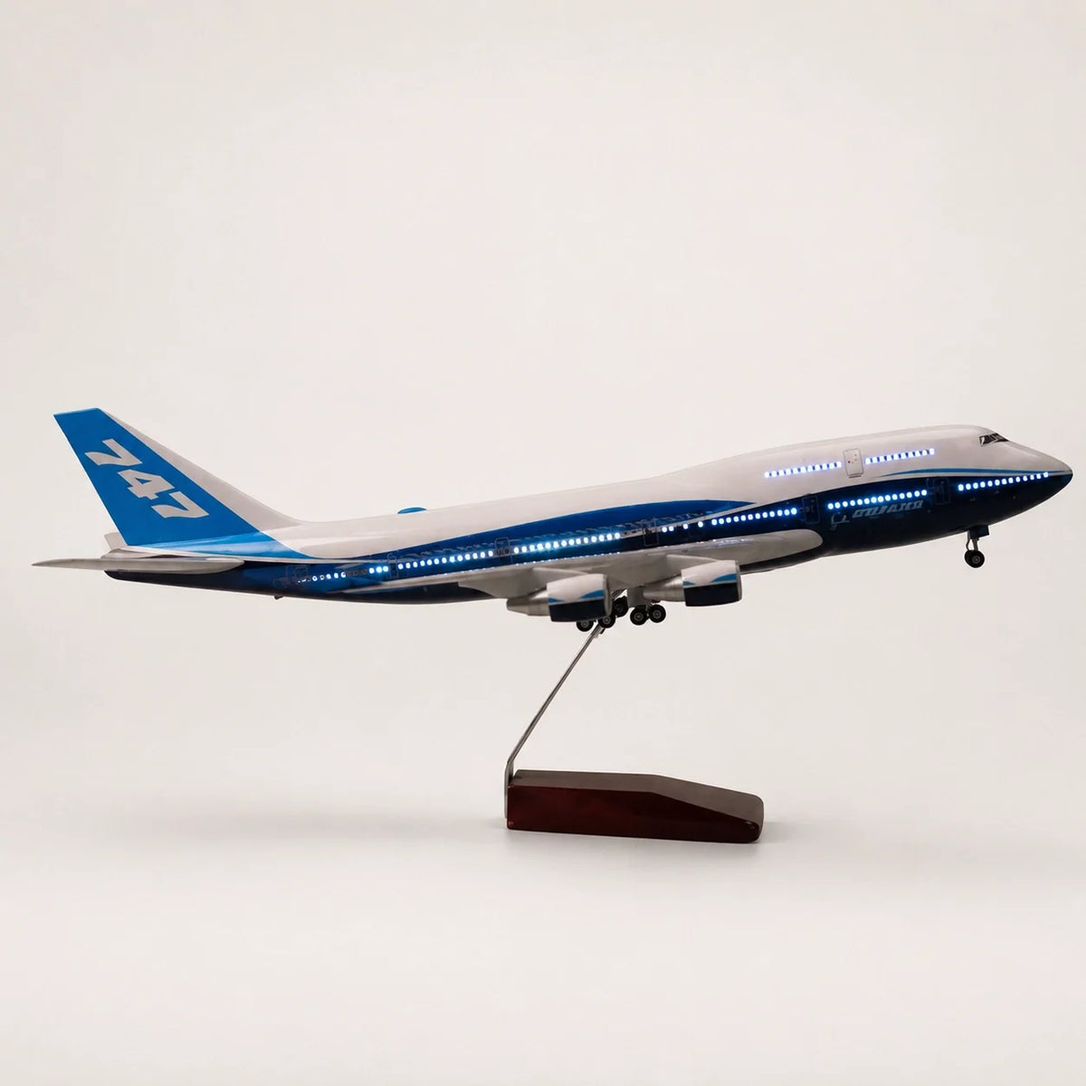 Boeing 747 Prototype 1:150 Scale Model — view 8