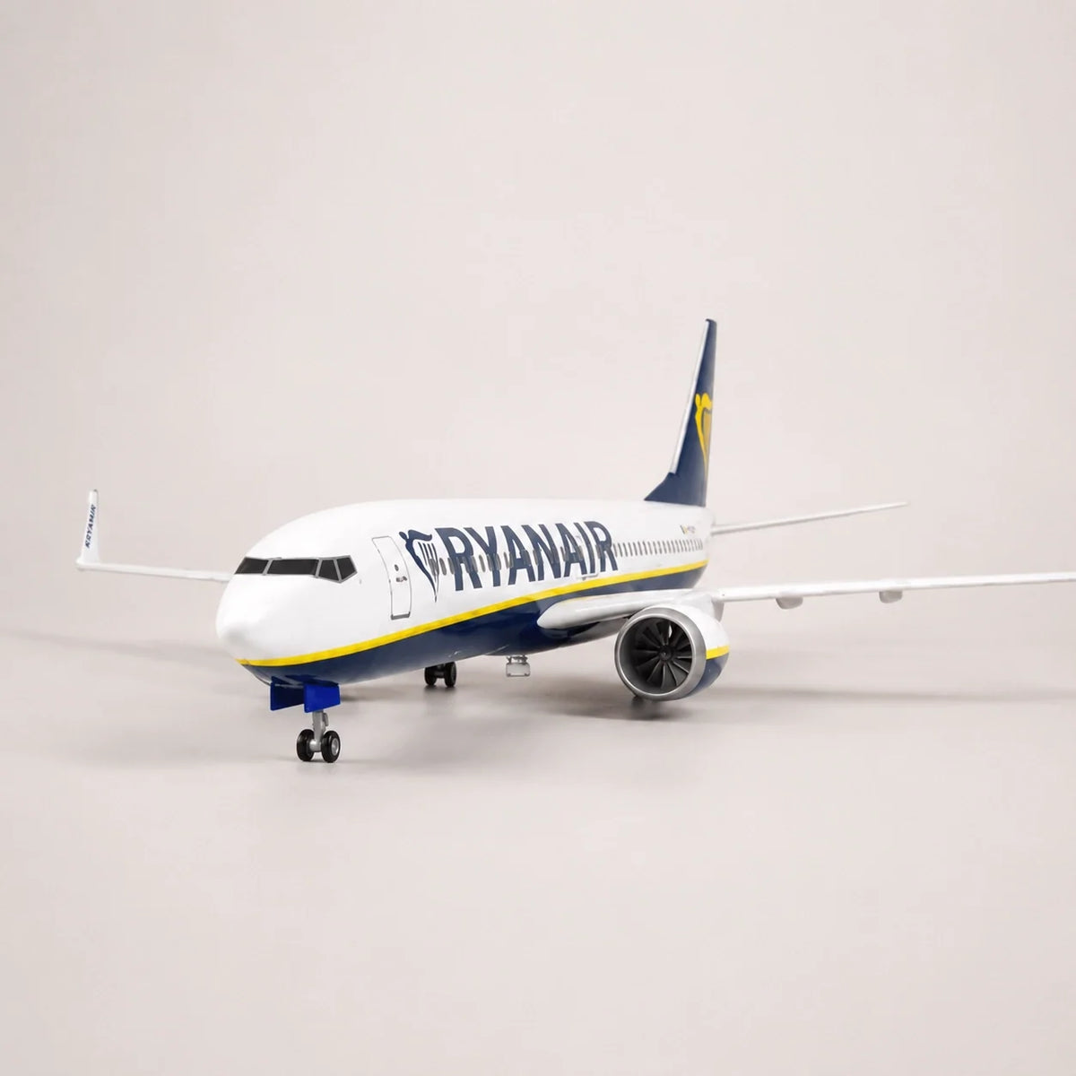 Ryanair Boeing 737 1:85 Scale Model — view 7