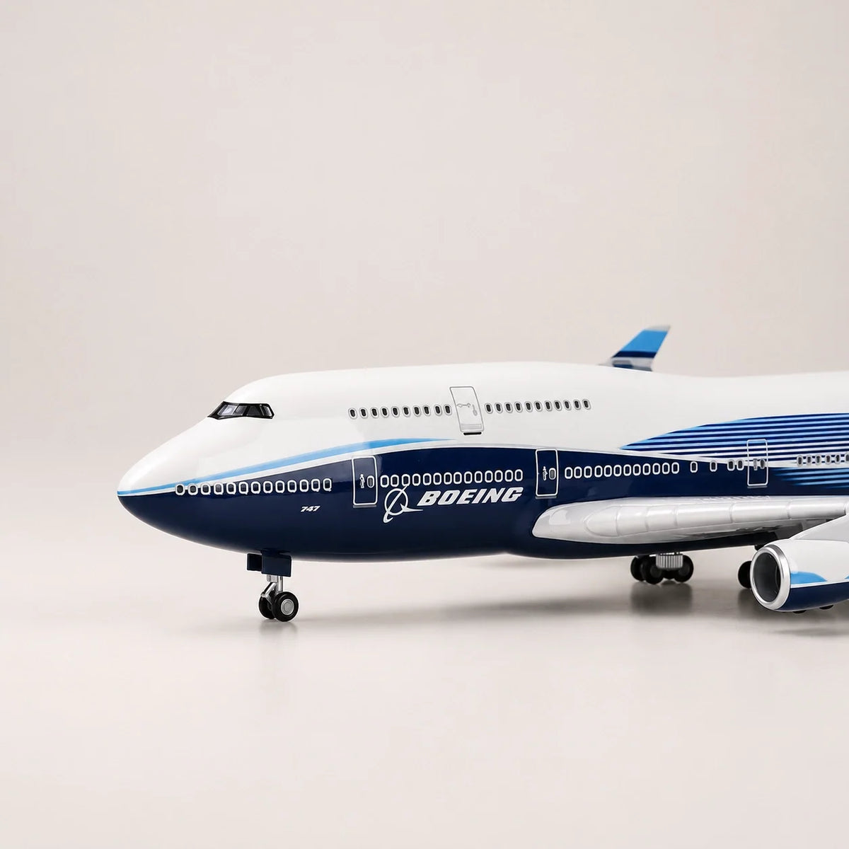 Boeing 747 Prototype 1:150 Scale Model — view 13