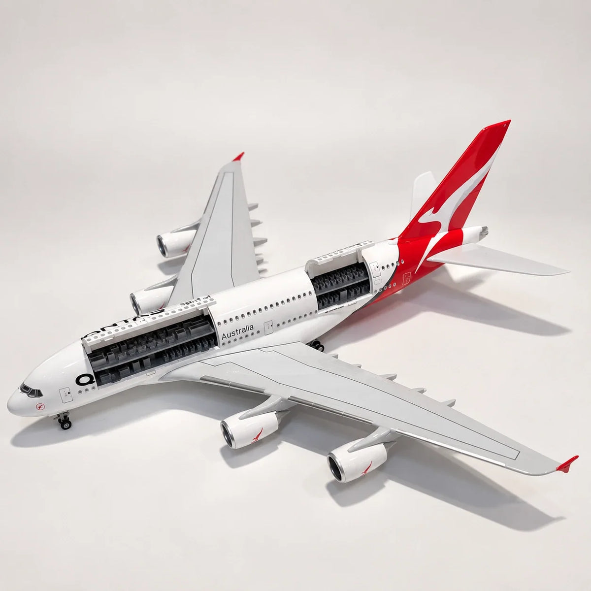Qantas Airbus A380 1:160 Scale Model — view 13