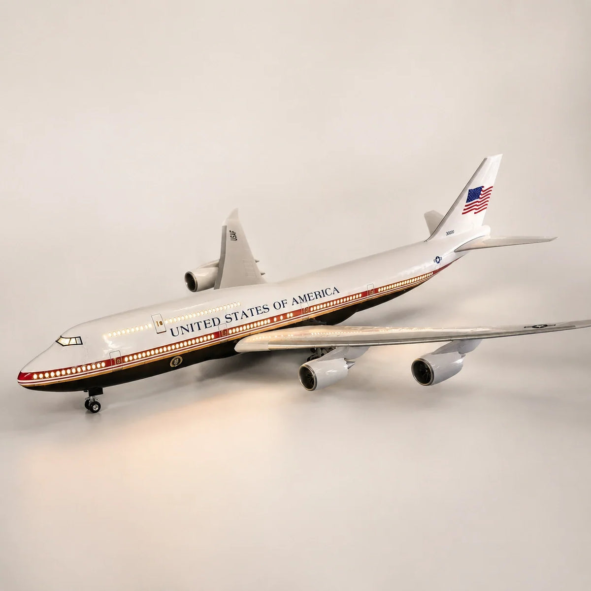USAF Boeing 747 Presidential Aircraft 1:150 Scale Model — view 9