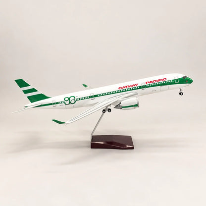 Cathay Pacific Airbus A350 80th Anniversary Edition 1:142 Scale Model — view 4