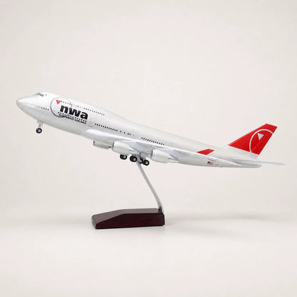 Northwest Airlines Boeing 747 1:150 Scale Model