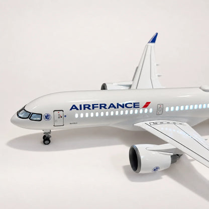 Air France Airbus A220-300 1:100 Scale Model — view 13