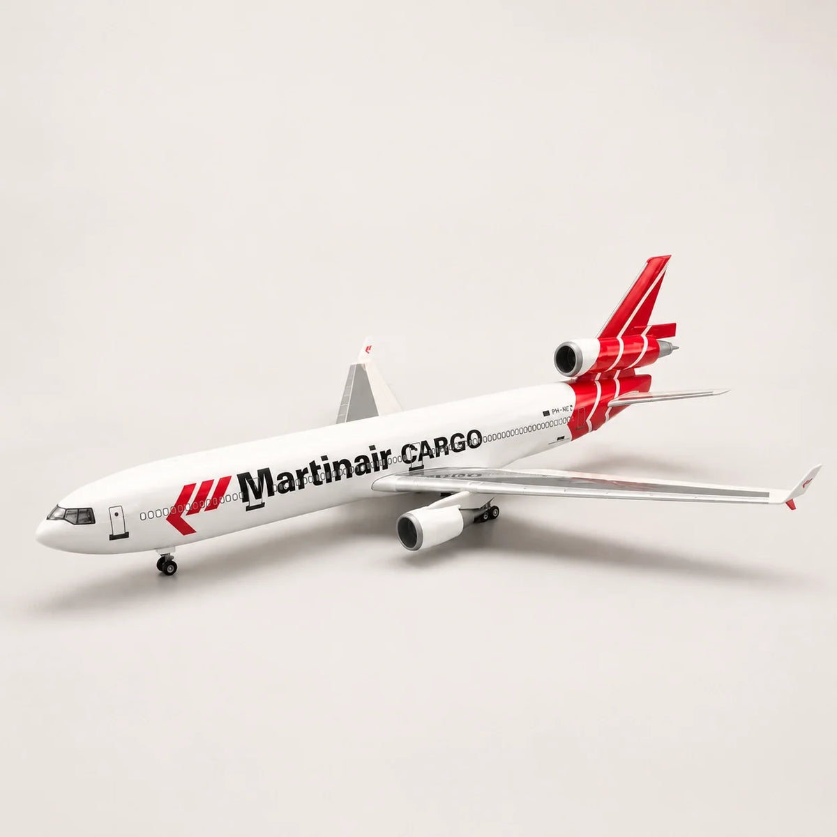 Martinair Cargo McDonnell Douglas MD-11 1:130 Scale Model — view 7