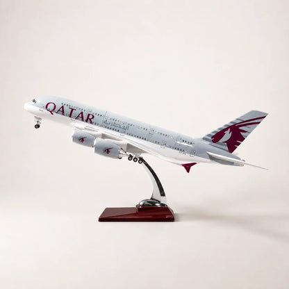 Qatar Airways Airbus A380 1:160 Scale Model — view 3