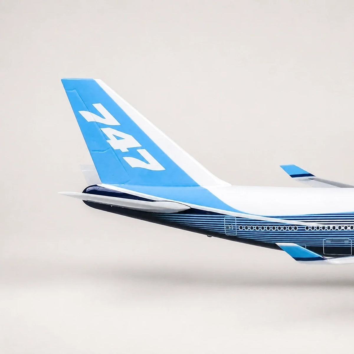 Boeing 747 Prototype 1:150 Scale Model — view 15