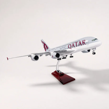 Qatar Airways Airbus A380 1:160 Scale Model — view 4