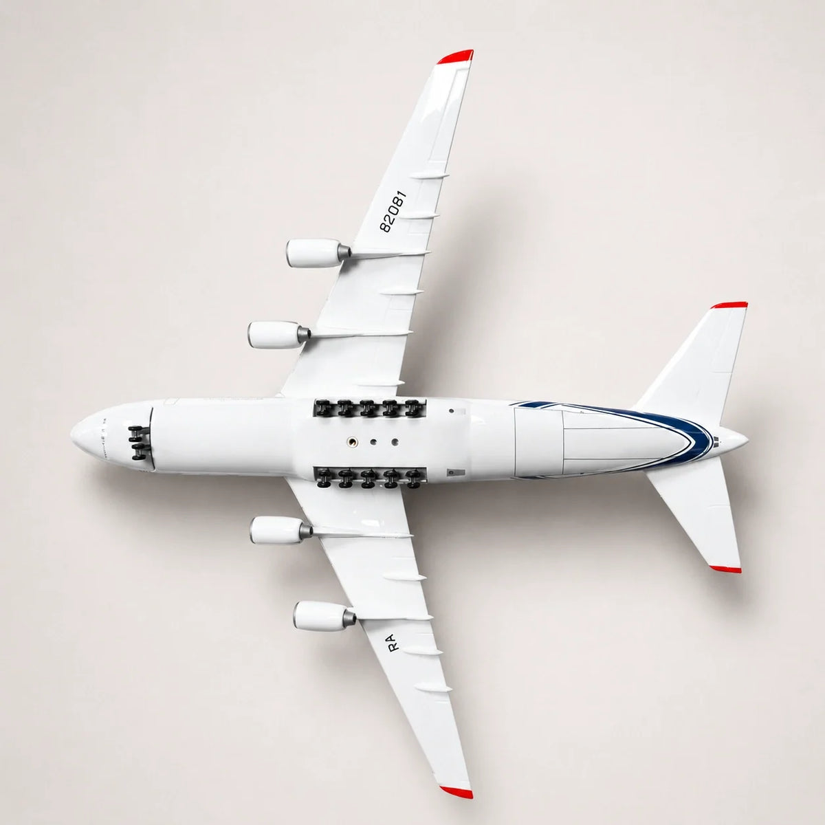 Antonov An-124 Ruslan 1:165 Scale Model — view 6