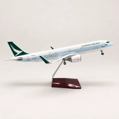 Cathay Pacific Airbus A321neo 1:100 Scale Model — view 2