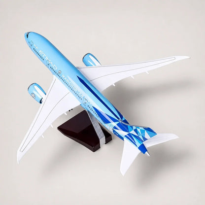 Etihad Airways Boeing 787 Manchester City Edition 1:130 Scale Model — view 3