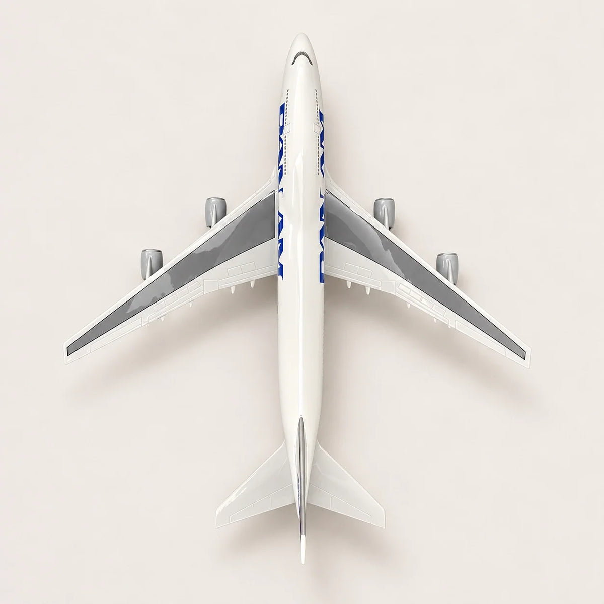 Pan American World Airways Boeing 747-400 1:150 Scale Model — view 13