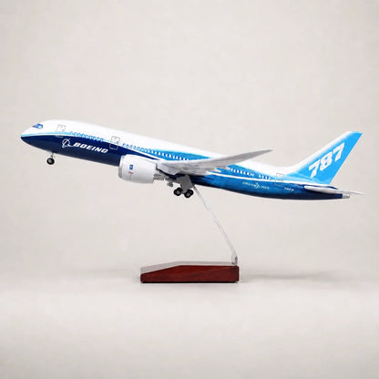 Boeing 787 Dreamliner Prototype 1:130 Scale Model — view 3