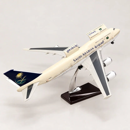 Saudia Boeing 747 1:150 Scale Model — view 8