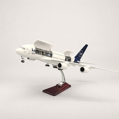 Lufthansa Airbus A380 New Livery 1:160 Scale Model — view 4