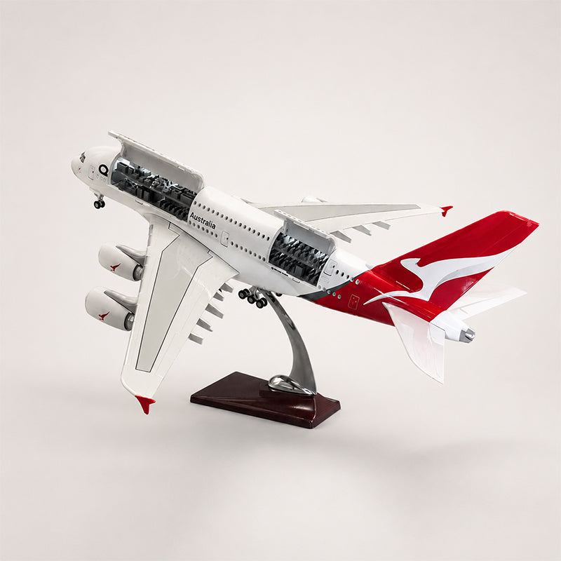 Qantas Airbus A380 1:160 Scale Model — view 3