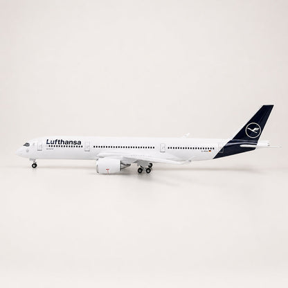 Lufthansa Airbus A350 1:142 Scale Model — view 5